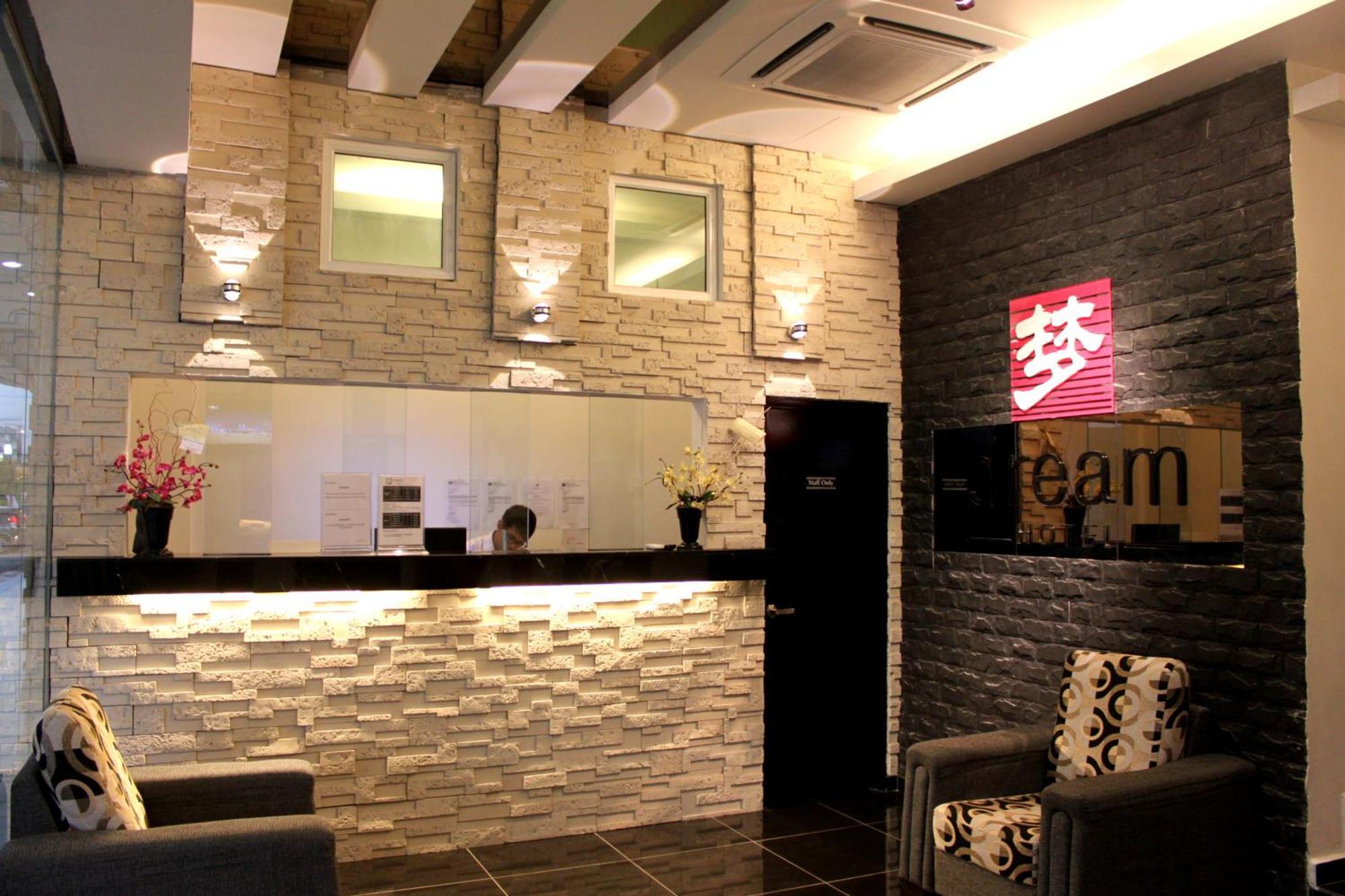 Dream Hotel Klang Kültér fotó