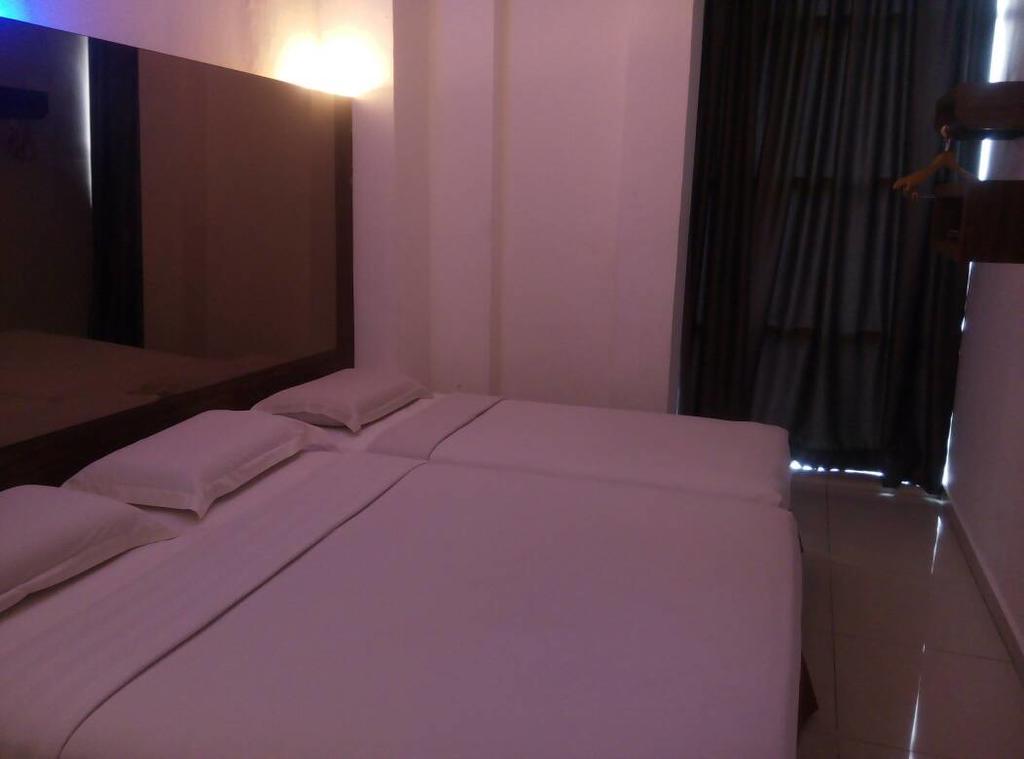 Dream Hotel Klang Kültér fotó