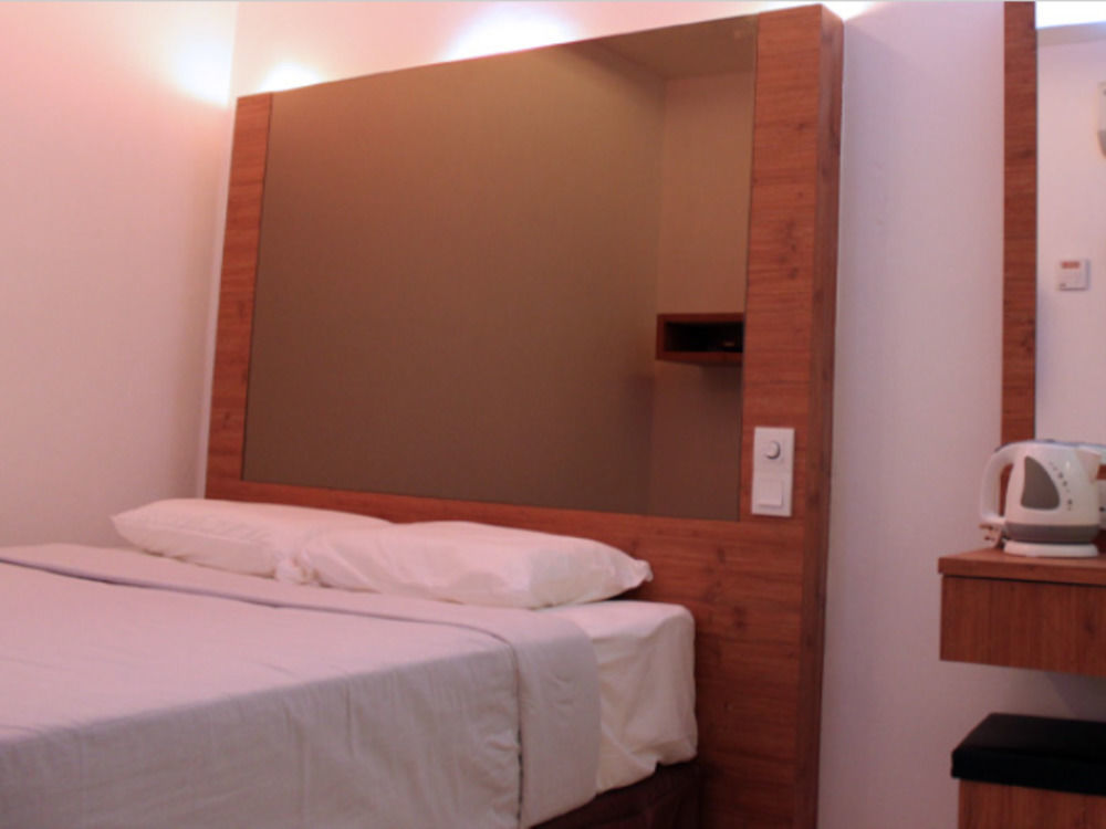 Dream Hotel Klang Kültér fotó