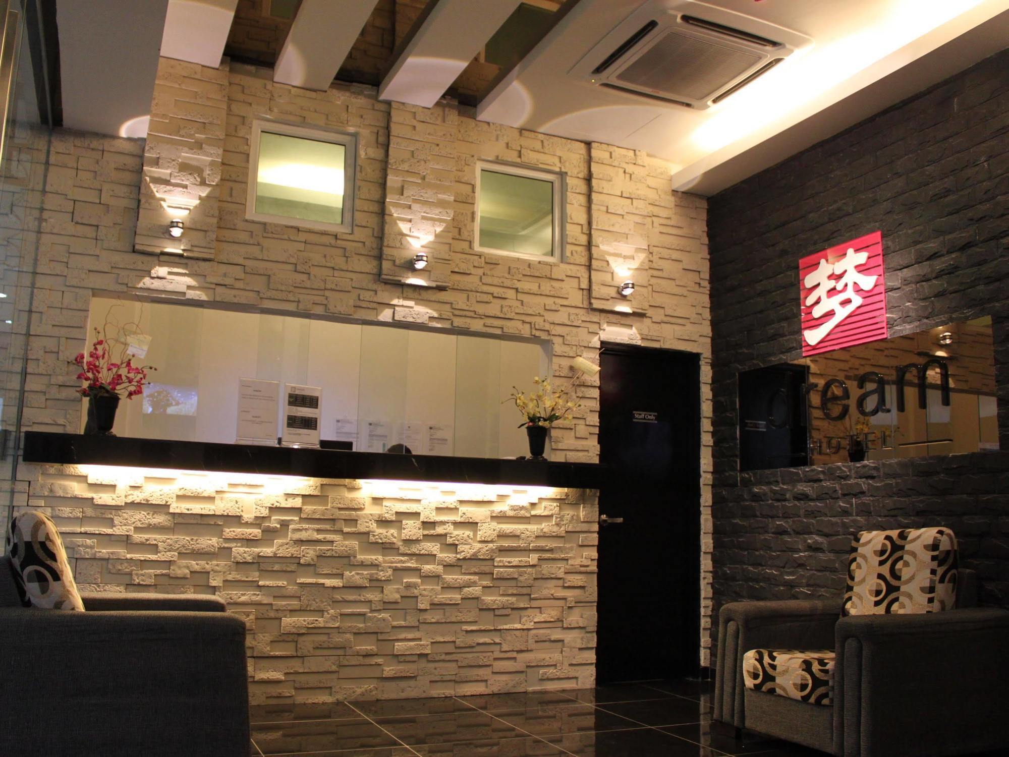 Dream Hotel Klang Kültér fotó